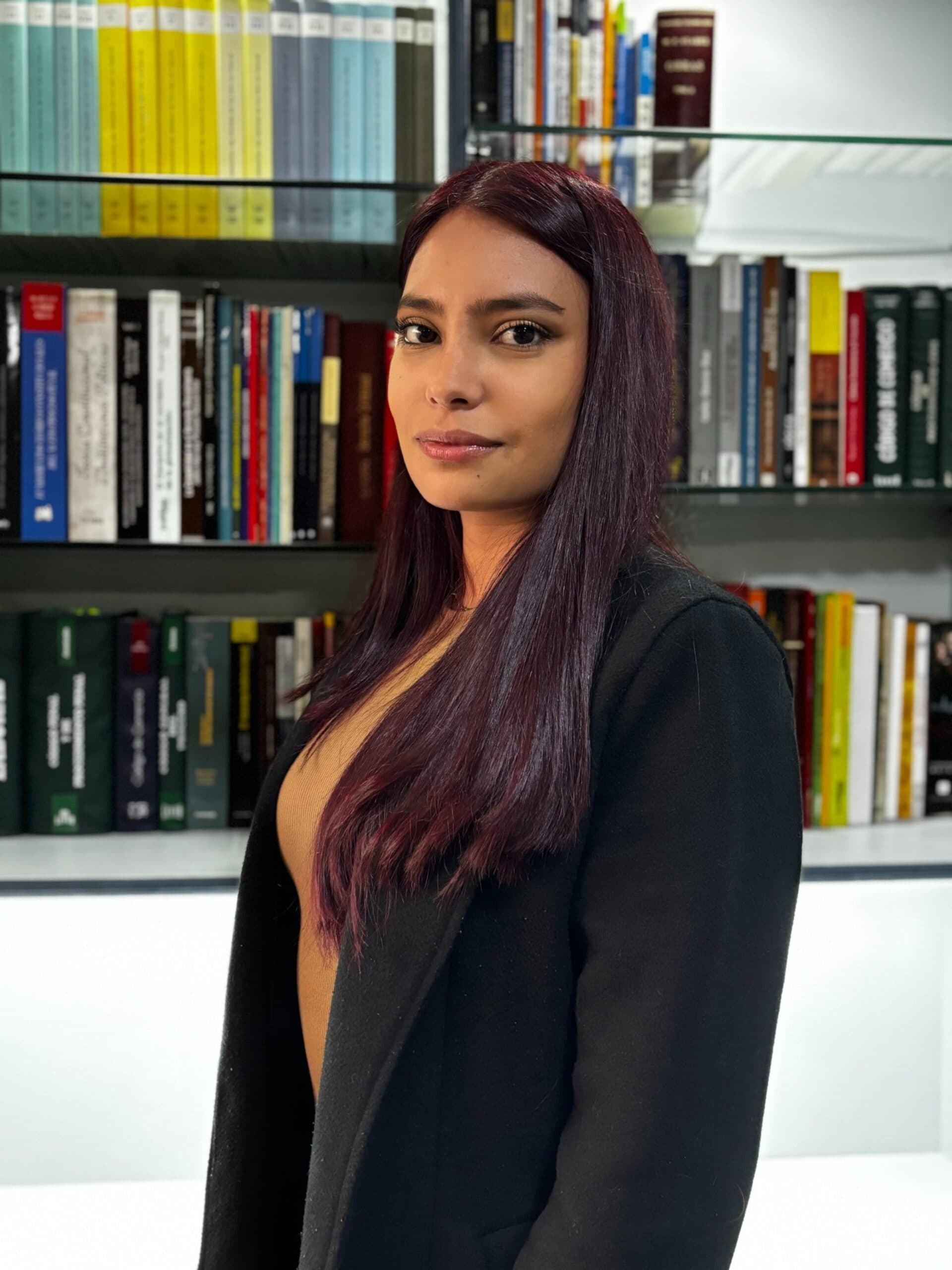 Daniela, Abogada